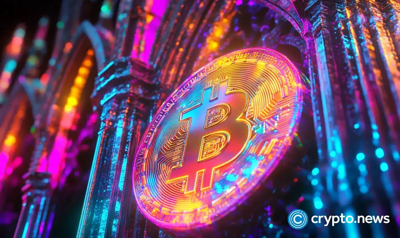 Bitcoin forms a golden cross, analysts predict parabolic moves ahead